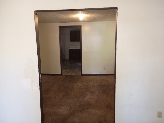 Building Photo - 304 Wells Ave