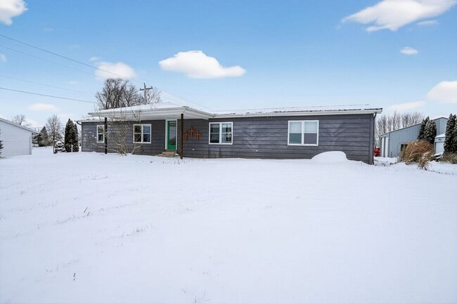 Foto del edificio - 18025 Doehrman Rd