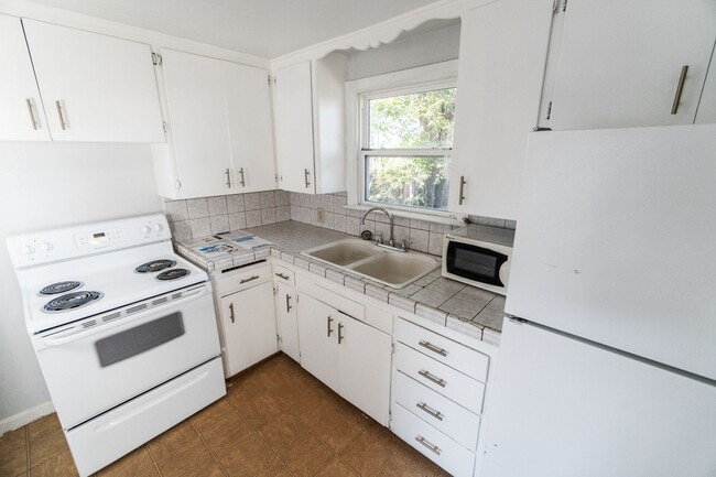Building Photo - 45 E Liberty Ave