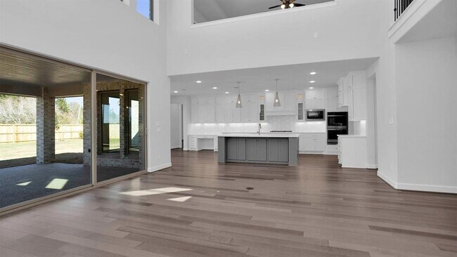 Building Photo - 6802 Mirabeau Ln