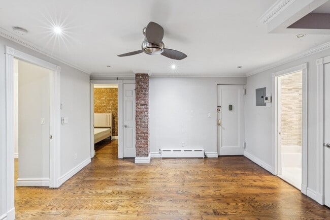 Building Photo - 138 E 16th St