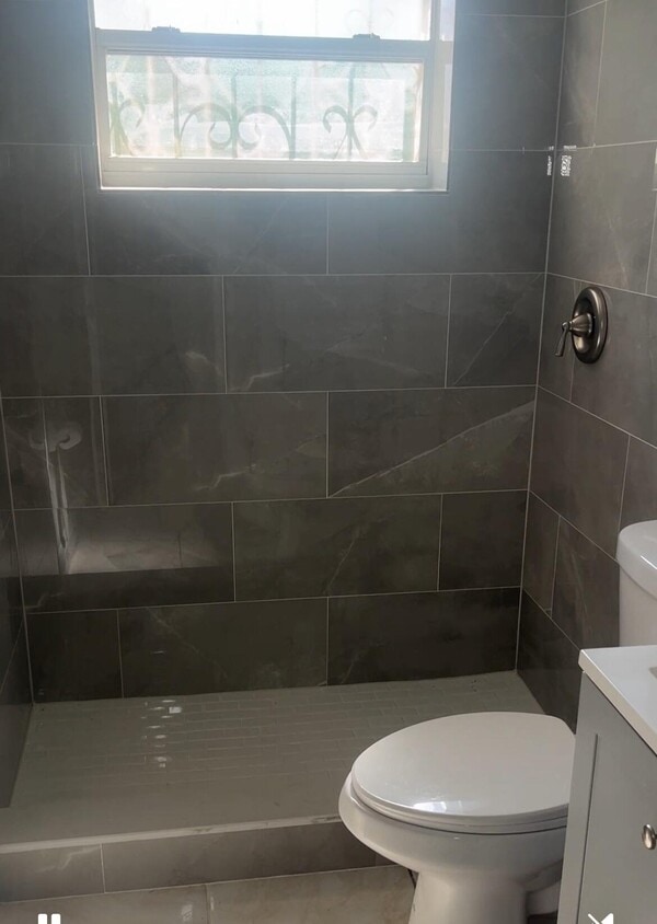 Foto del edificio - 1504 Boone Ave