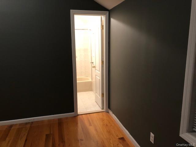 Foto del edificio - 87-30 Commonwealth Blvd