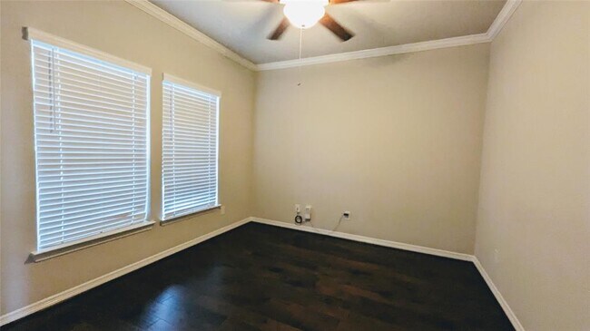 Building Photo - 28026 Laurel Garden Ln