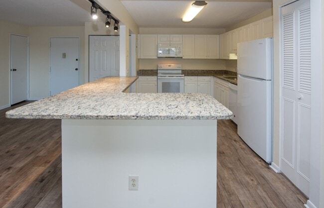 Interior Photo - Chestnut Hill South