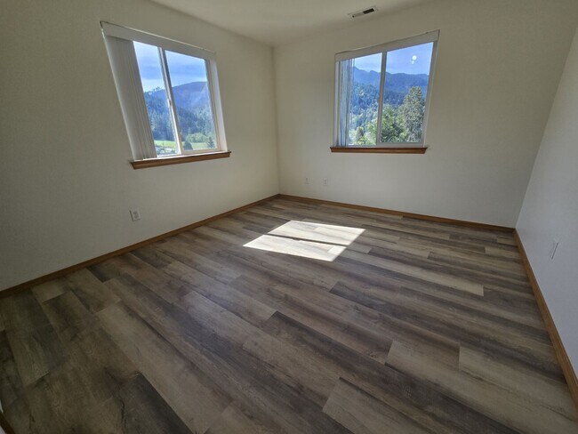 Foto del edificio - 390 Maylea Pl