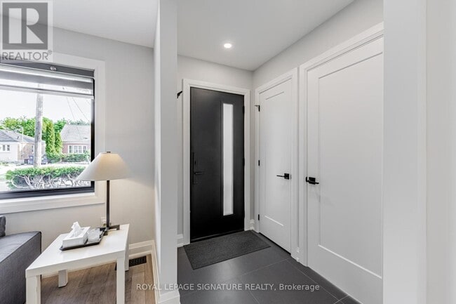 Building Photo - 16 Boem Ave