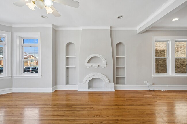 Foto del edificio - 4945 N Kilpatrick Ave