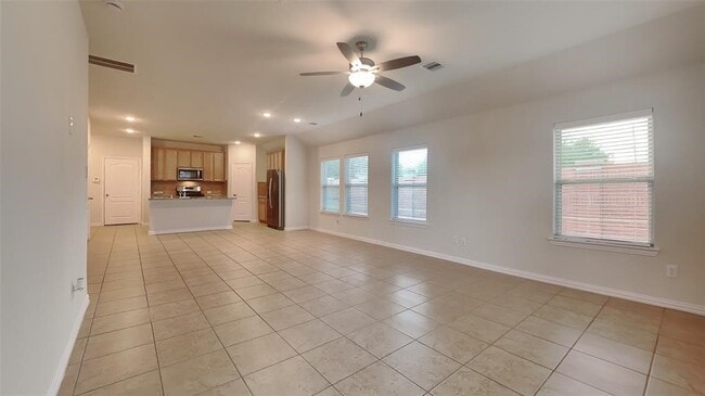 Building Photo - 3738 E Vicksburg Estates Dr
