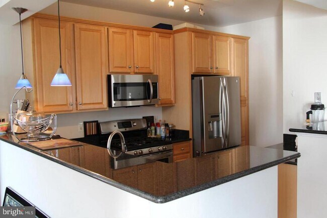 Building Photo - 11592 Cavalier Landing Ct