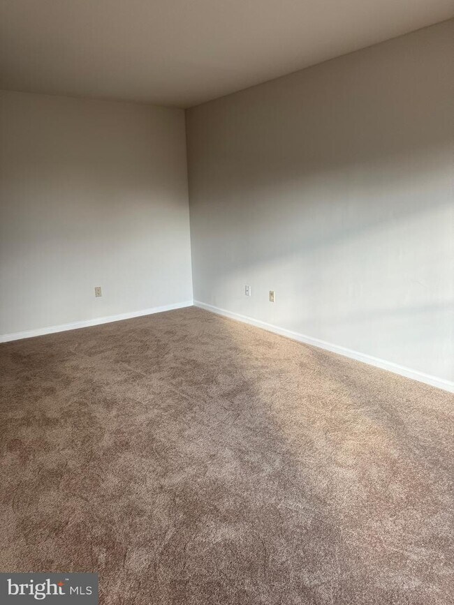 4532 Blue Jay Ct, Woodbridge, VA 22193 Townhome Rentals in Woodbridge VA