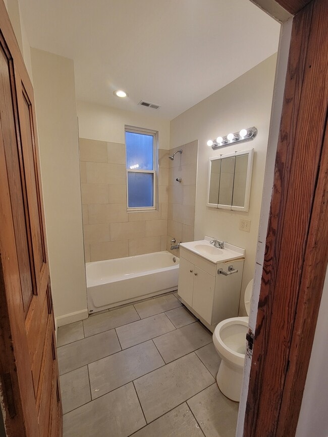 Foto del edificio - 1931 S St Louis Ave