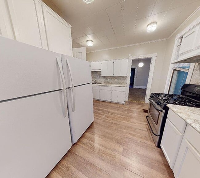 Foto del edificio - Dinkytown 6 Bedroom House