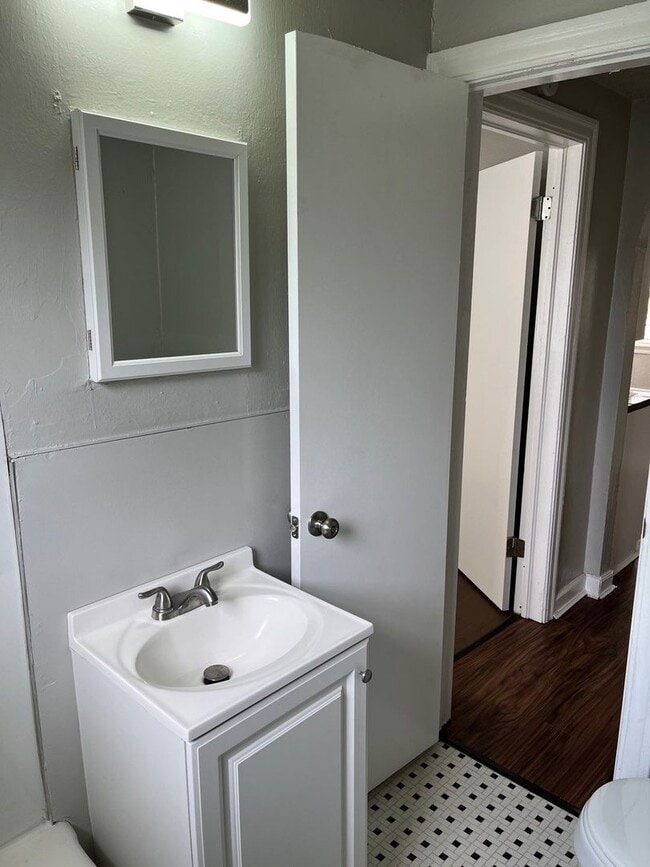 Building Photo - 3400 NW 15th St