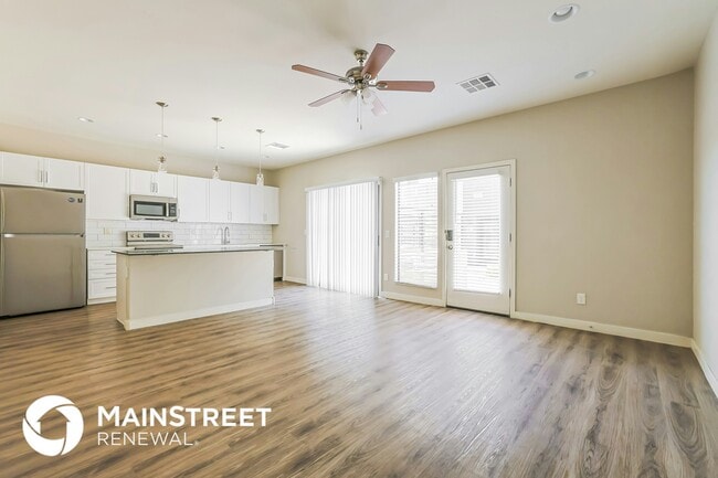 Building Photo - 1119 S Stapley Dr