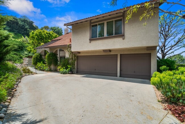 Building Photo - 4481 Deanwood Dr