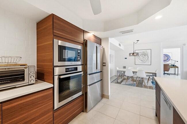 Foto del edificio - 531 N Ocean Blvd