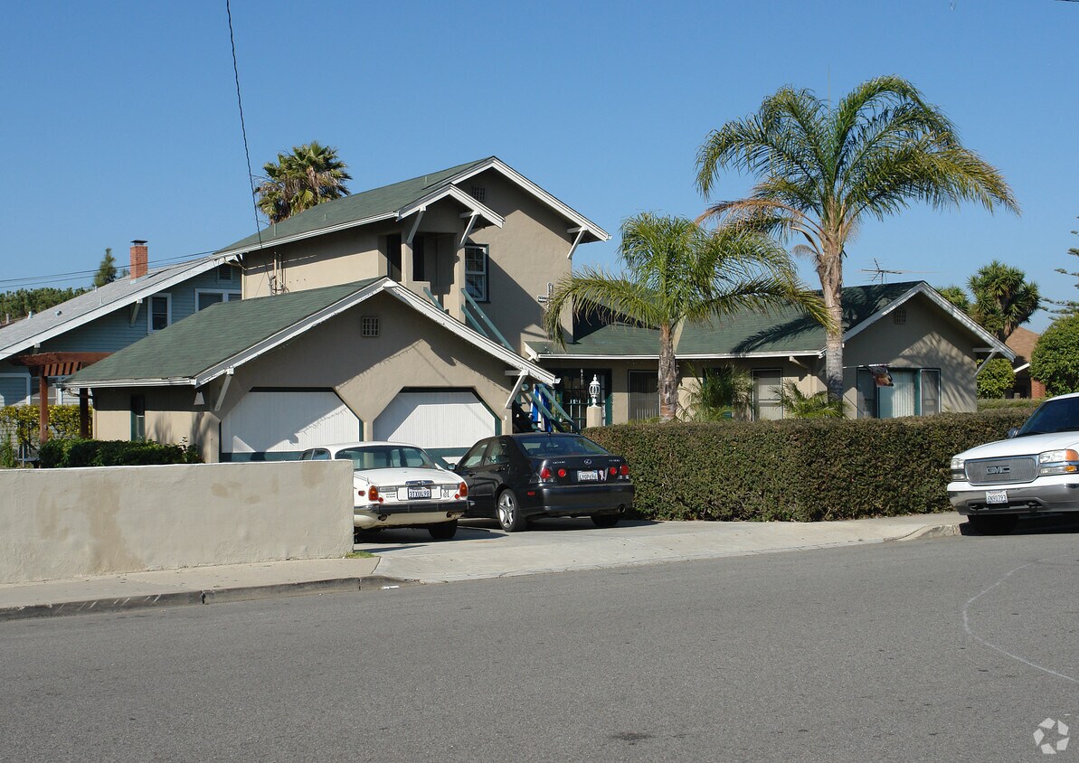 Building Photo - 2469-2471 Lomita St