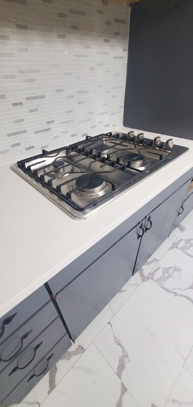 Foto del edificio - 513 Bedford Dr