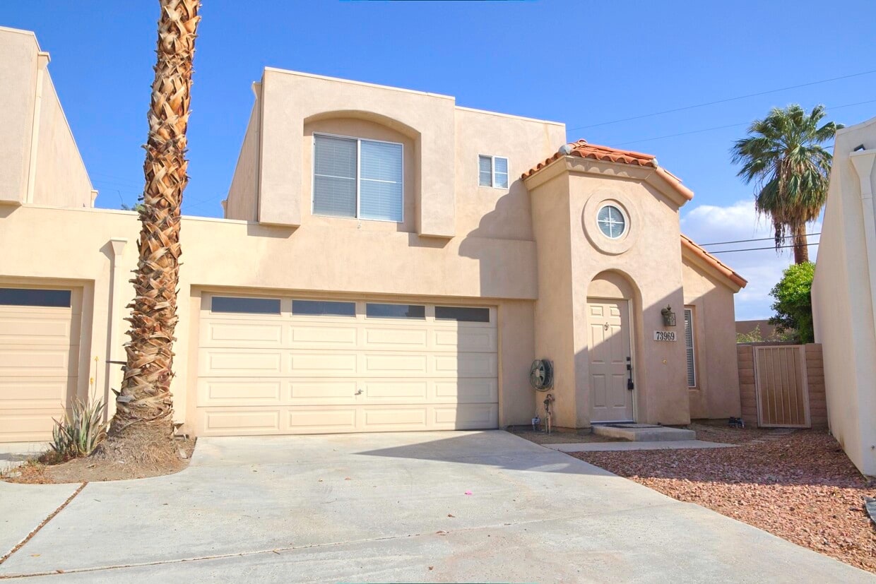 Primary Photo - 73969 Olive Ct