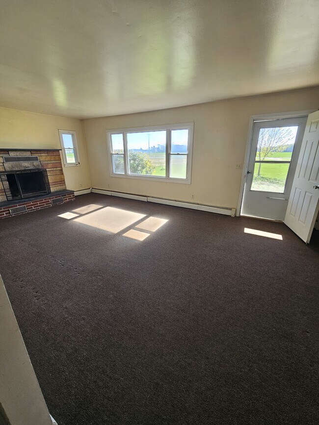 Foto del edificio - 7110 Noble Rd