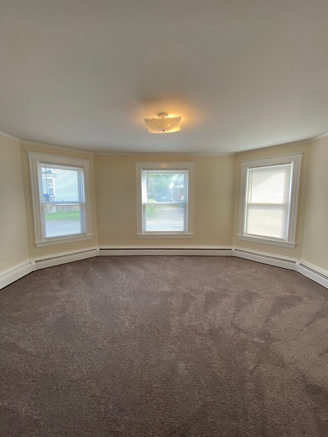 3 Rose St, Haverhill, MA 01830 House Rental in Haverhill, MA