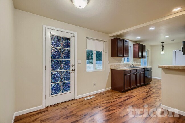 Foto del edificio - 9022 Lorraine Ave S