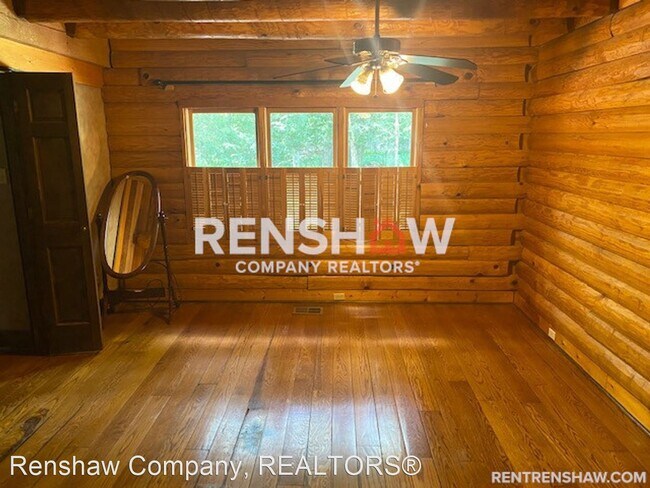 Building Photo - 4 br, 3.5 bath House - 380 Reid Hooker Rd S