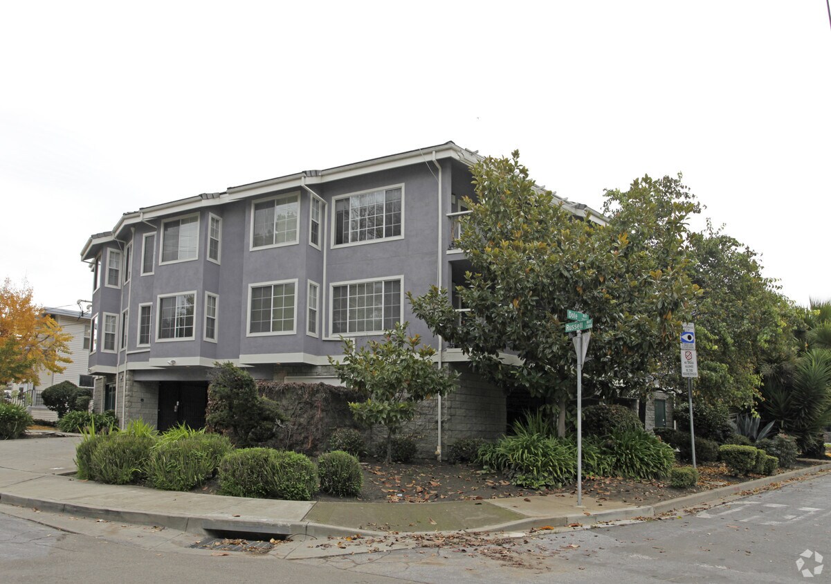 Foto principal - 1317 Russell Way