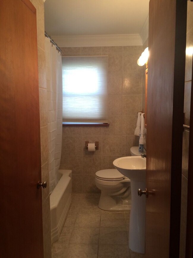 Foto del edificio - 1358 Pottery Rd