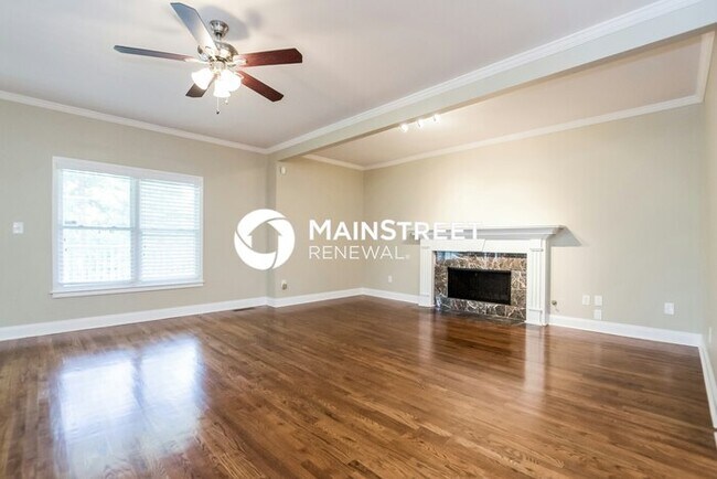 Building Photo - 4 Bedroom Pet-Friendly Home in Austell, GA...