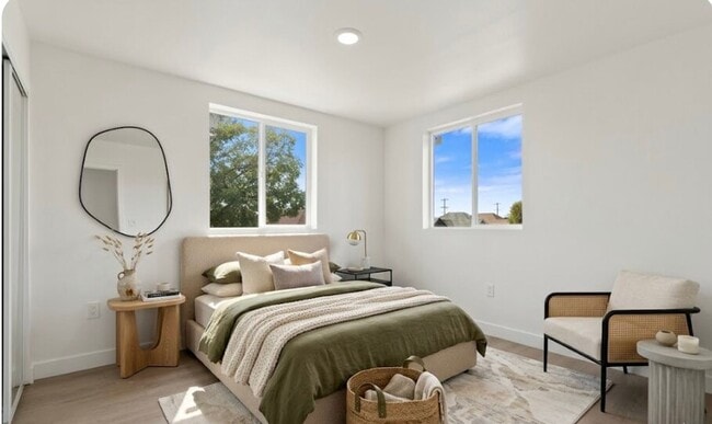 Foto del edificio - 835 E 33rd St