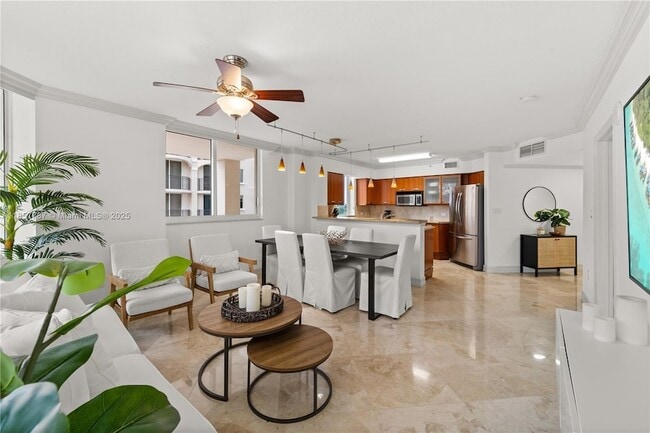 Photo - 2011 N Ocean Blvd Apartment
