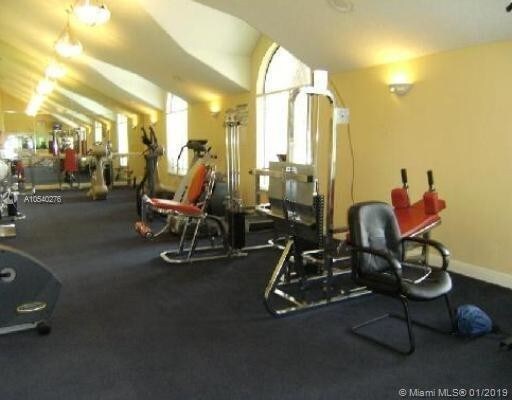 Foto del edificio - 3430 Pinewalk Dr N