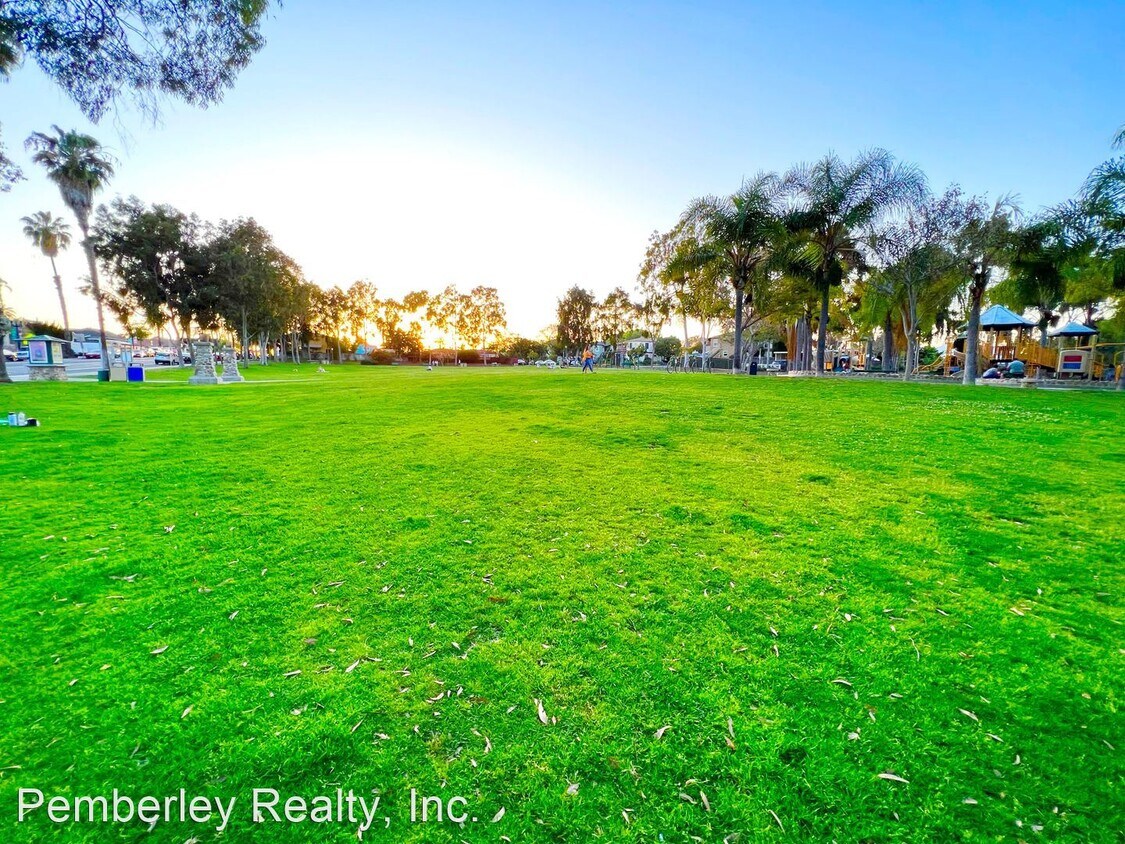 Primary Photo - 4 br, 3 bath House - 4761 Lomita Dr