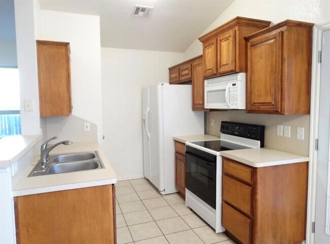 Building Photo - 3416 Chester Terrace