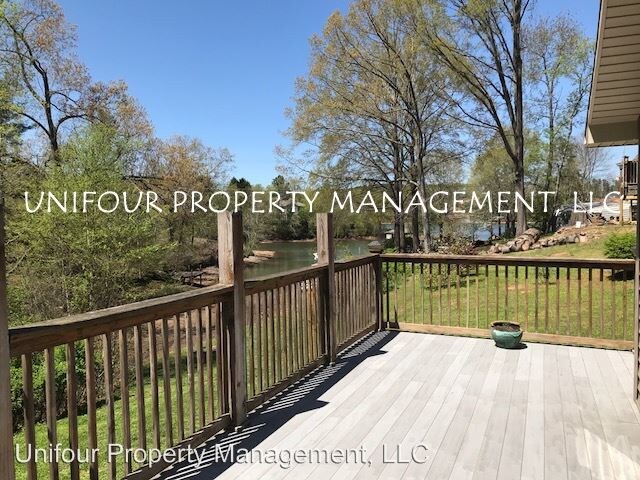 Primary Photo - 2 br, 2 bath House - 4109 6th St Dr NW