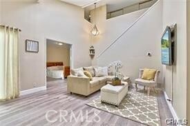 Foto del edificio - 653 Clover Ct