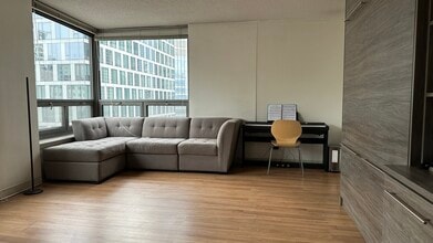 Building Photo - 440 N Wabash Ave