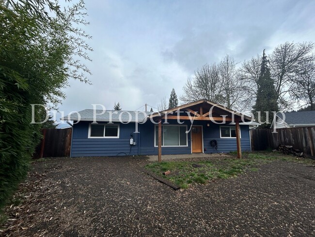 Foto del edificio - Updated South Eugene Home with Large Yard