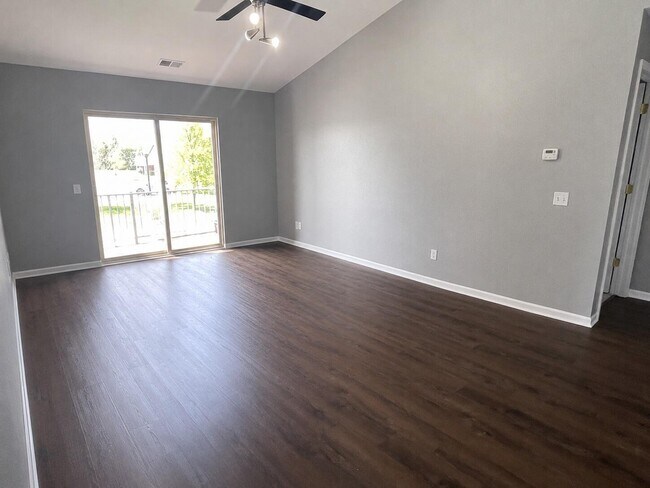 Foto del edificio - 519 Addington Ln