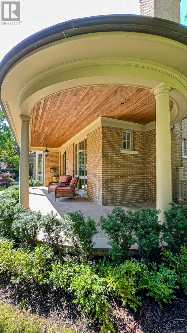 Building Photo - 282 Dalewood Dr