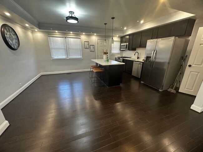 Foto del edificio - Beautiful newly renovated home in the Midd...