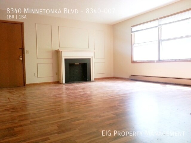 Building Photo - Available 9/21/2024