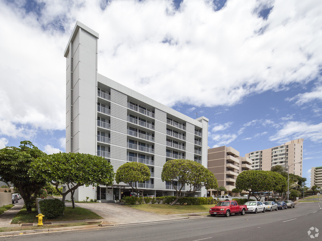 Building Photo - East Lake Apartments