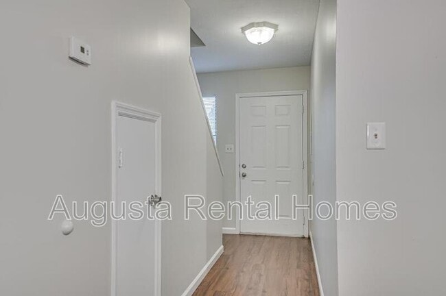 Building Photo - 169-A Petersburg Circle