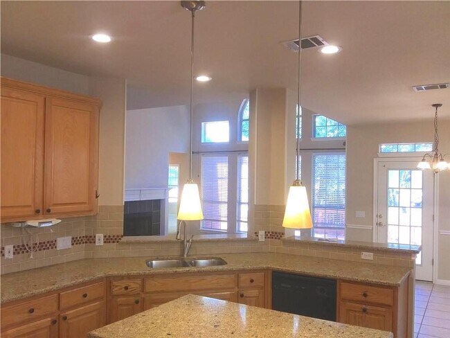 Foto del edificio - 10620 Chestnut Ridge Rd