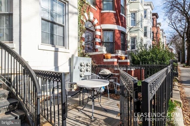 Foto del edificio - 51 Rhode Island Ave NW