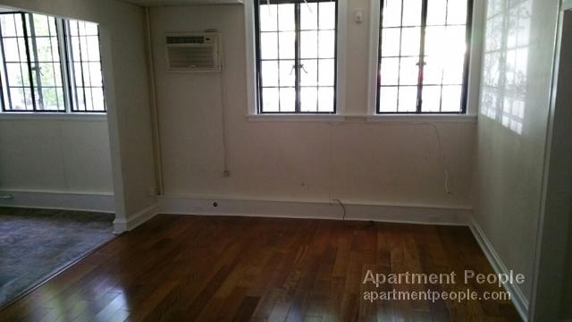 Building Photo - 718 Noyes St
