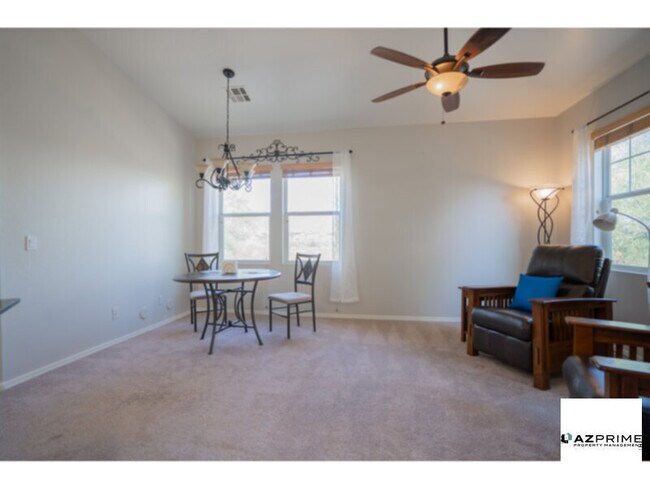 Foto del edificio - Live the Good Life in this Lovely 3/2 Phoe...